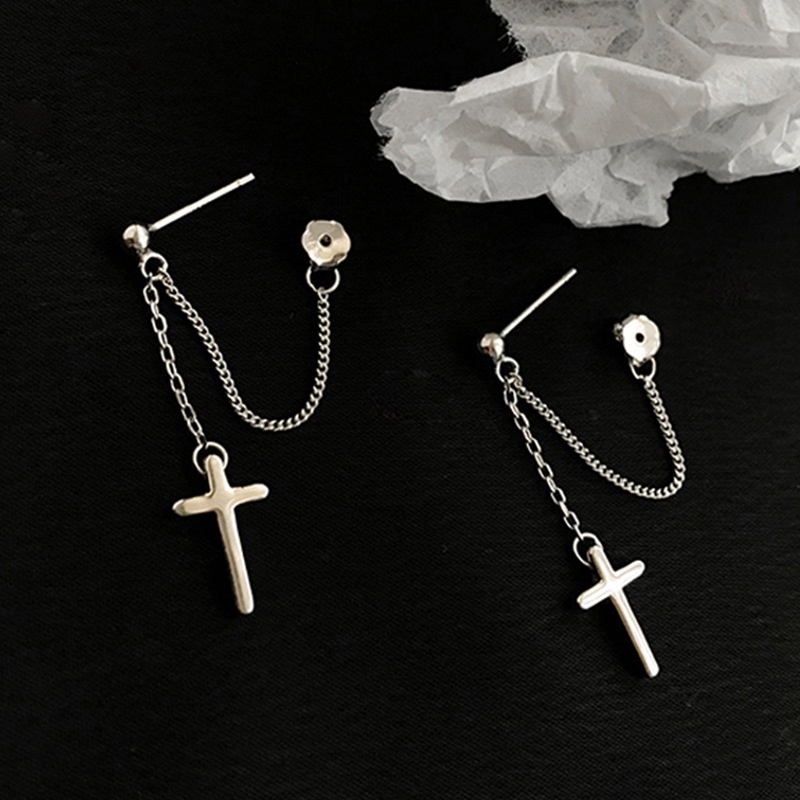 Đôi khuyên tai dài phối dây xích và thánh giá thời trang cho nữ