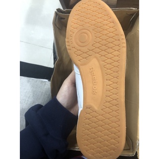 pass giày reebok
