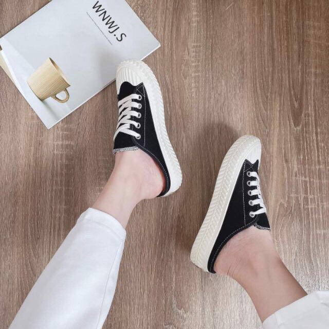 Giày sục thể thao nữ bông hoa