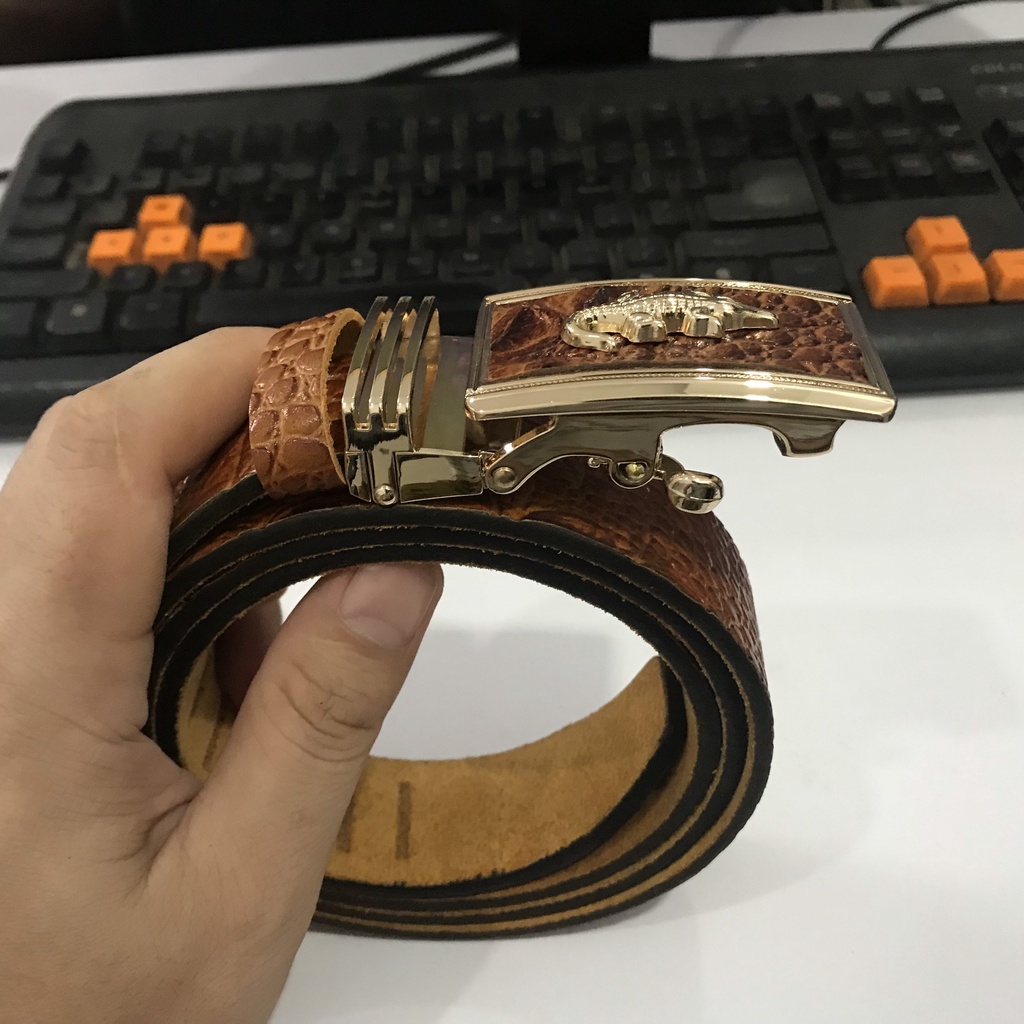 Dây Nịt Nam Da Bò Nguyên Miếng 1 Lớp Dập Vân Cá Sấu Mặt Khóa Tăng Tự Động Màu Gold
