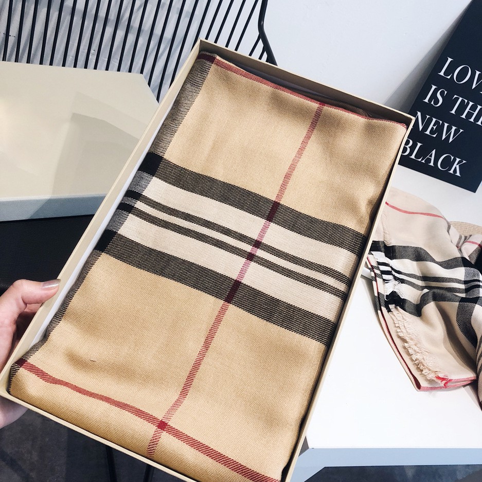 BURBERRY Khăn Choàng Cổ Cashmere Họa Tiết Sọc Caro Sang Trọng Thời Trang