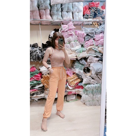 Sét áo ba lỗ sọc và quần dài ống bo cá tính