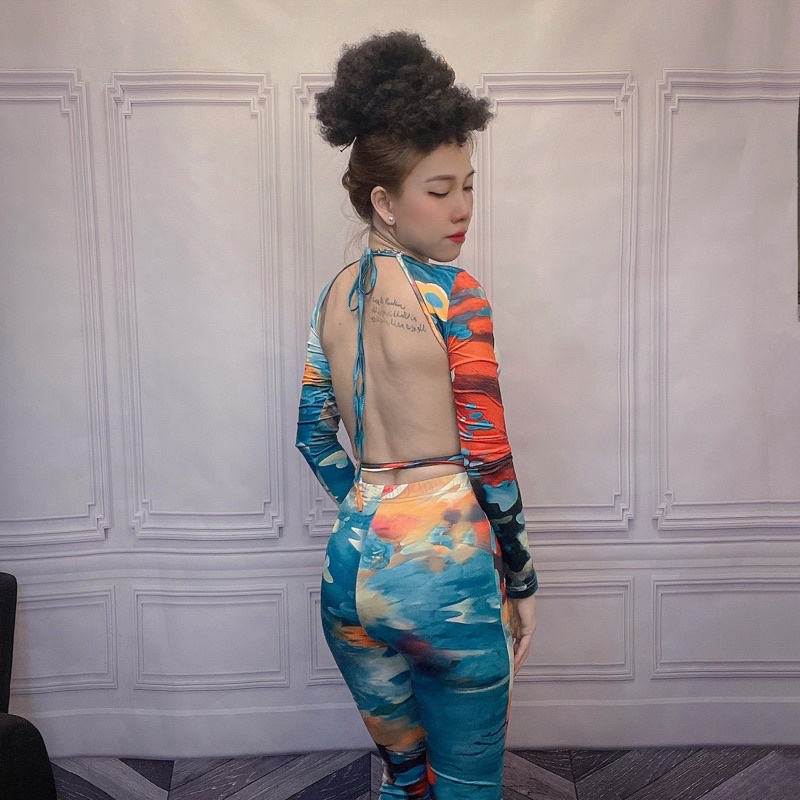 Jumsuit hàng độc, thun co giãn, cut out táo bạo 😍 3.10😍 hình thật bao đẹp miễn chê chỗ nào luôn í 😍😍