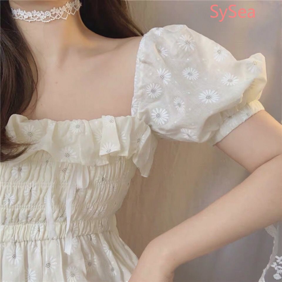 Đầm trễ vai lưng cao họa tiết hoa cúc phong cách cổ điển