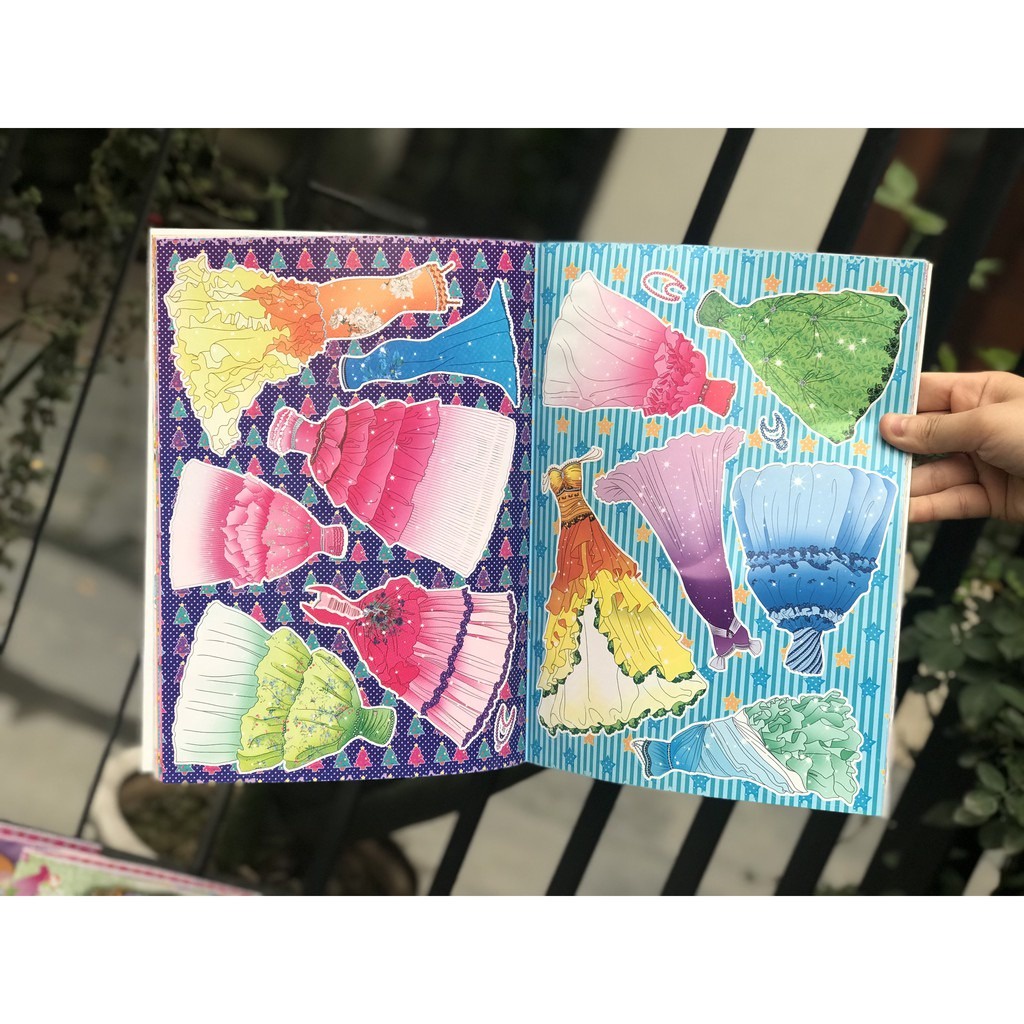 SÁCH - Dán hình sáng tạo búp bê