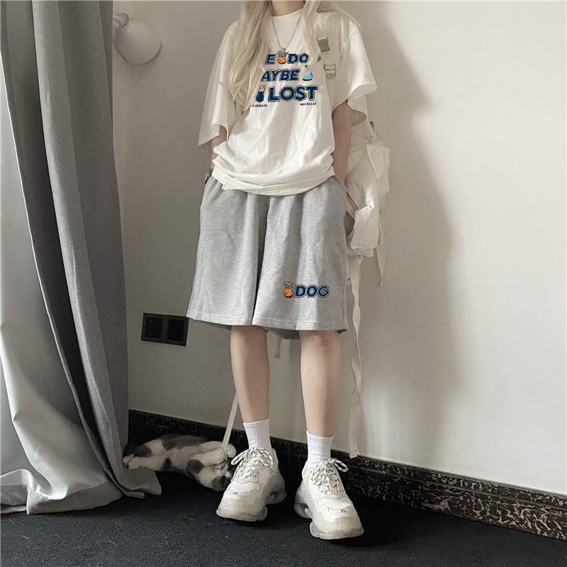 Bộ áo thun tay ngắn dáng rộng và quần ngắn màu xám thời trang năng động dành cho nữ (có bán lẻ)
