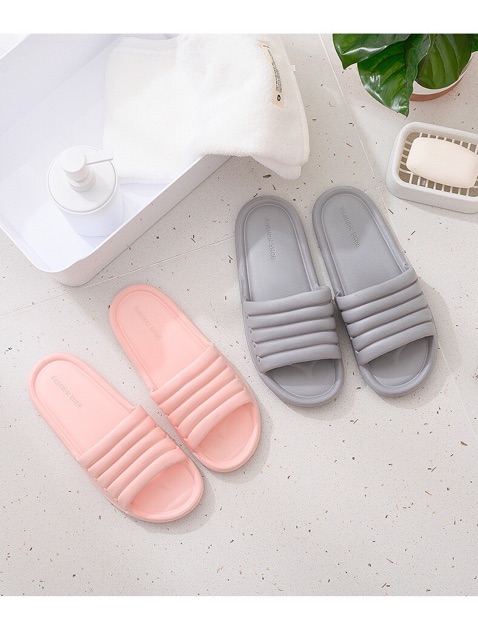 Dép nhựa đi trong nhà siêu nhẹ siêu bền, chống trượt! Sỉ sll inbox ạ! | BigBuy360 - bigbuy360.vn