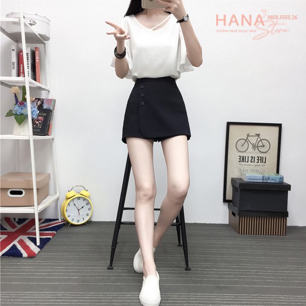 Quần giả váy ngắn chũ A màu đen ôm vạt chéo phối 3 cúc bấm - Kiểu chân váy ngắn dáng chữ A vải - Mặc đi làm công sở học | BigBuy360 - bigbuy360.vn