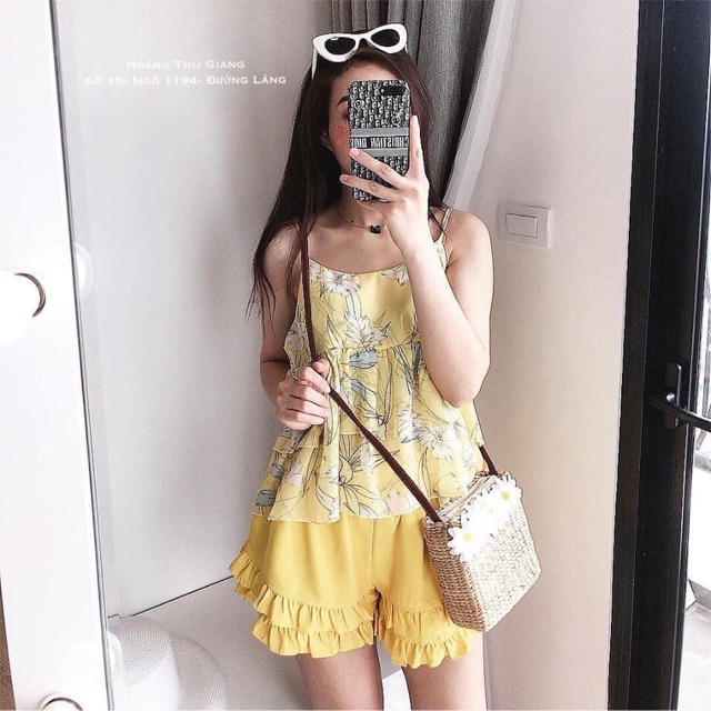 Set áo 2 dây hoa + quần sooc bèo | BigBuy360 - bigbuy360.vn