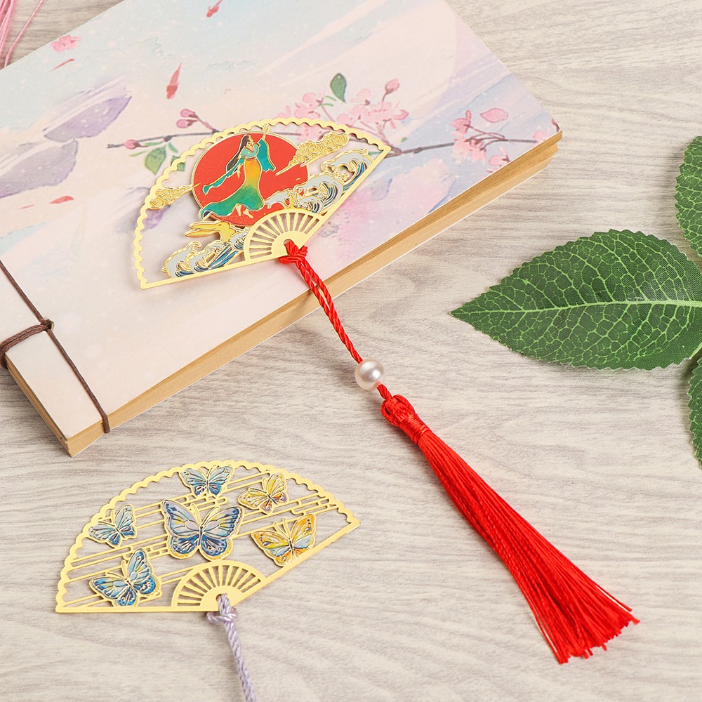 Bookmark kiểu quạt giấy kèm tua rua trang trí phong cách Trung Hoa cổ điển thanh lịch