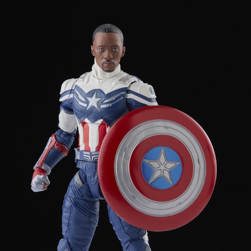 Mô Hình Marvel Legends Captain America Sam Wilson and Steve Rogers 2 Pack