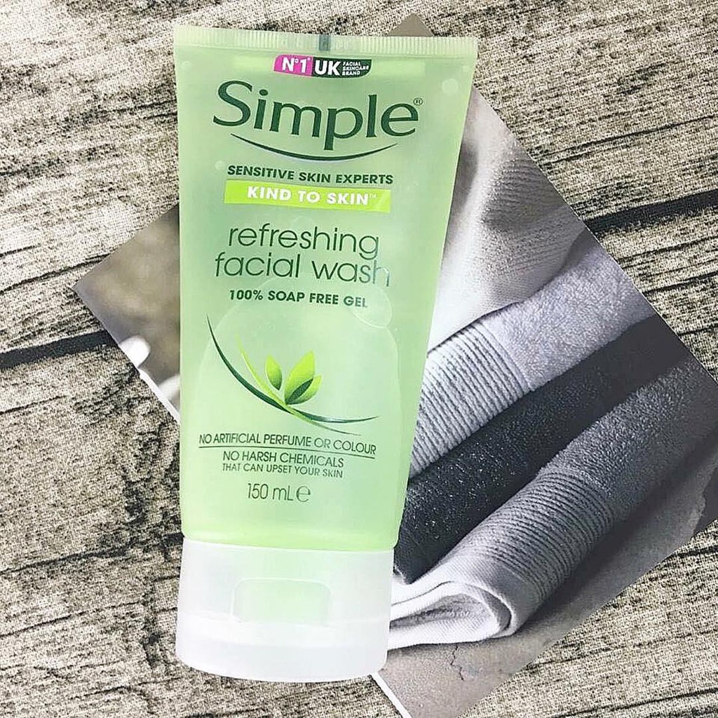 Sữa Rửa Mặt Simple Kind To Skin Refreshing Facial Wash Gel