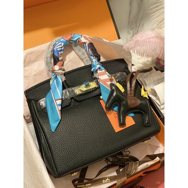 Túi hàng da đẹp chuẩn form - tặng kèm khăn và ngựa