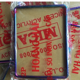 Khung biển số titan tặng mica trong suốt