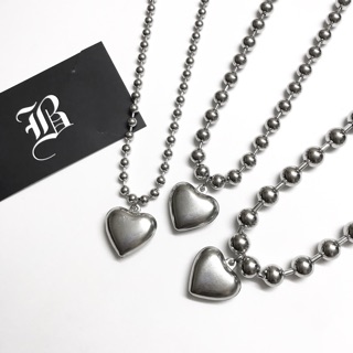 Balls chain heart