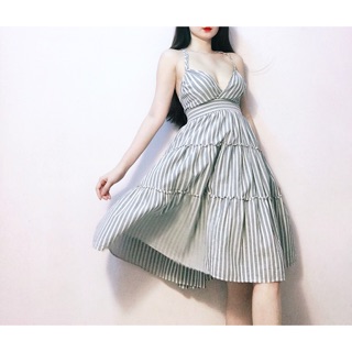 Đầm 2 dây sọc xoè cổ đắp chéo