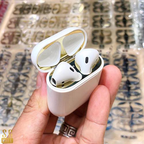 Dán skin kim loại chống bẩn cho AlRPOD 1/ AlRPOD 2 và AlRPOD Pro (chống bẩn bên trong nắp đậy Airpod)