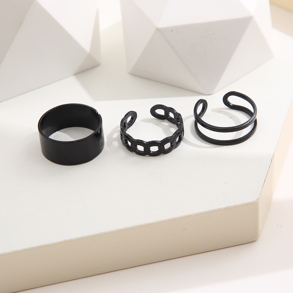 Set 5 Nhẫn Hợp Kim Màu Đen Thiết Kế Dạng Mắc Xích Hình Trái Tim