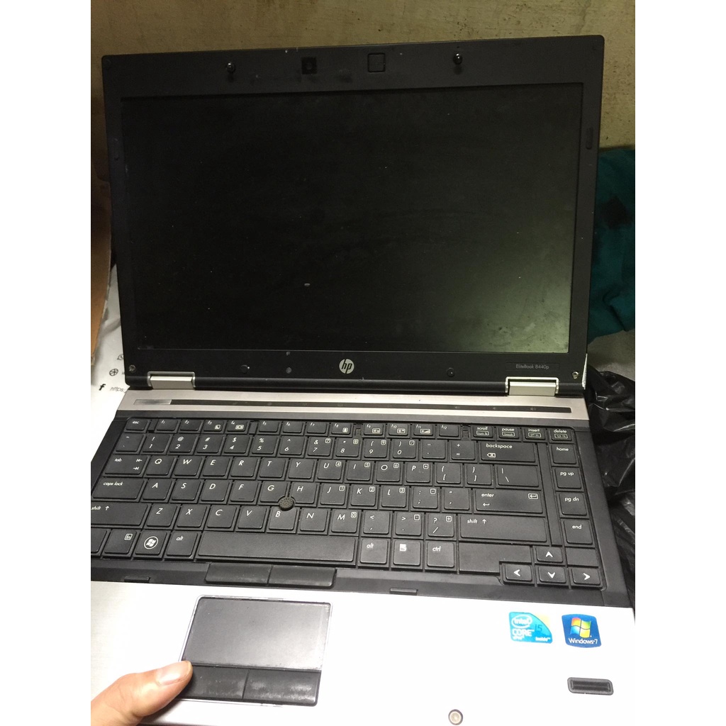 vỏ A + B + C + D laptop HP 8440P còn tốt