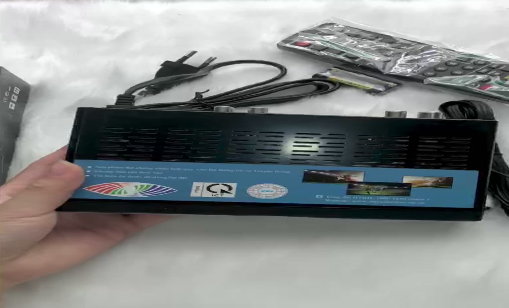 đầu thu truyền hình số mặt đất DVB T2 VTC T201 kèm anten kèm dây 15m | BigBuy360 - bigbuy360.vn