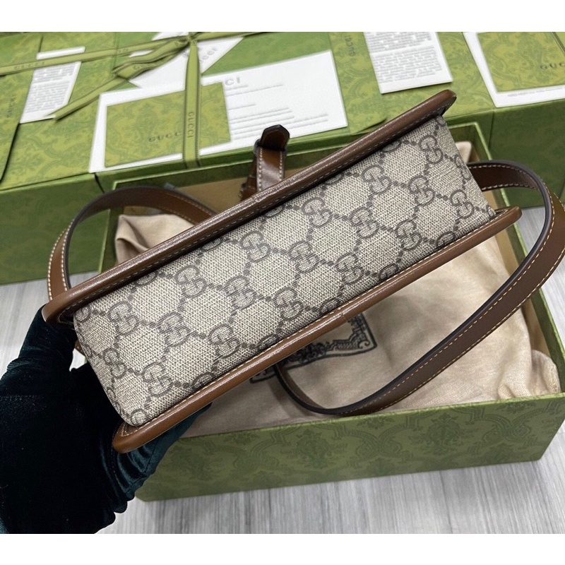 Túi xách Gucci size 22cm