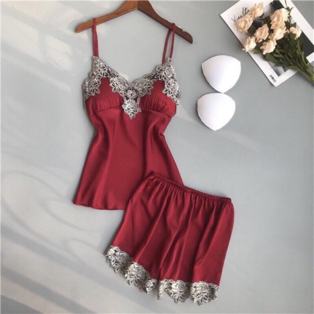 Bộ ngủ lụa phối ren ngực QC