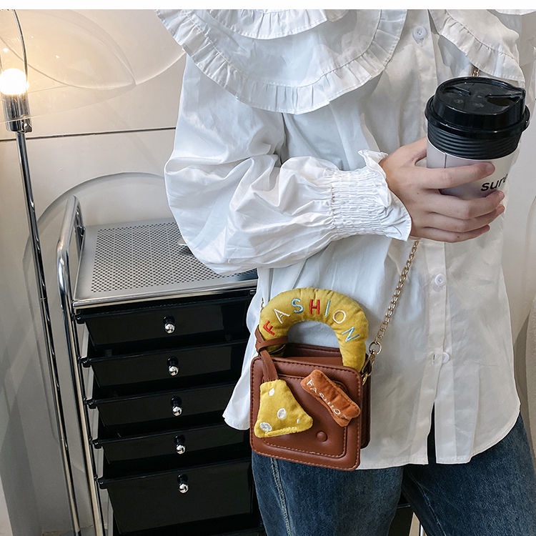 Túi Xách Nữ Phối Dây Xích Thời Trang Thu Đông Phong Cách Năm Mới