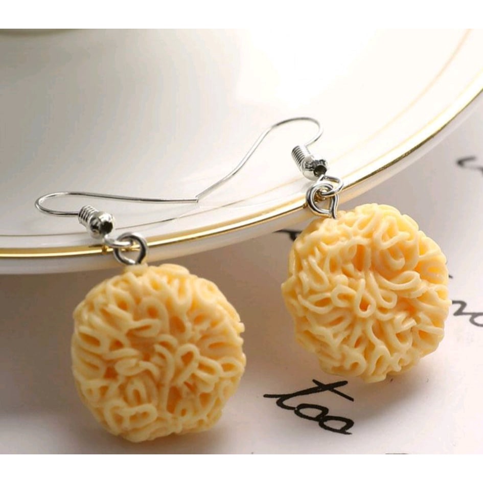 Bông tai/ Khuyên tai đồ ăn hình bánh mì tôm độc đáo