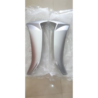 Cánh yếm ngoài zin Sirius bạc mờ
