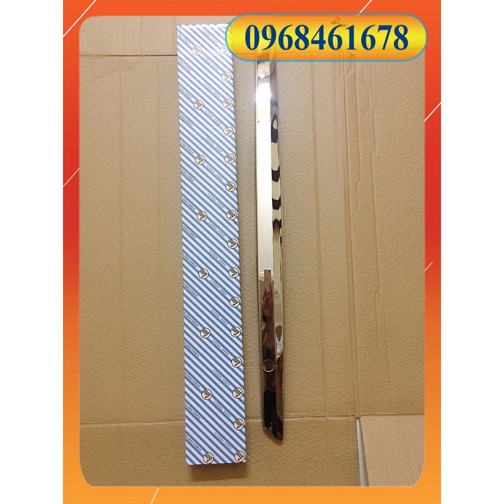 NẸP MẠ CỐP SAU VIOS 08-13 (MẠ CROM) (TAY MỞ CỐP SAU)