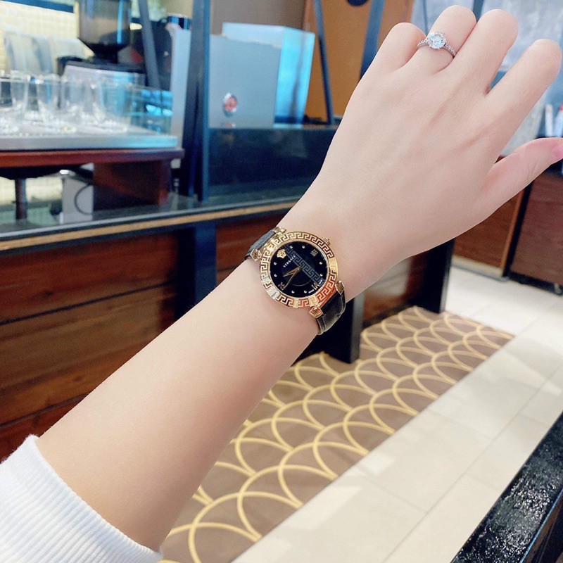 Đồng hồ nữ Versace daphnis dây da black - vẻ đẹp của quý phái, sang trọng ♥️