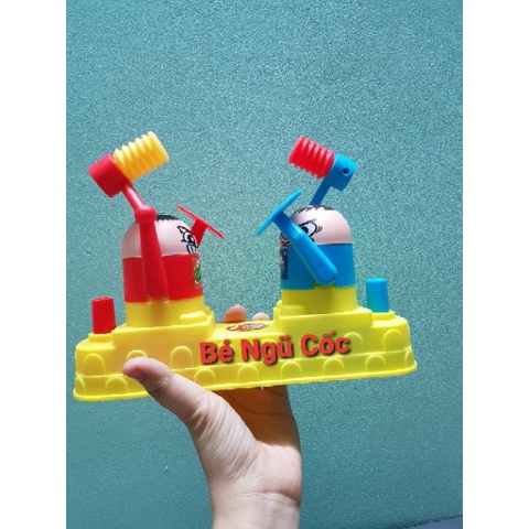 Đồ chơi chiến đấu gõ đầu búa nhựa