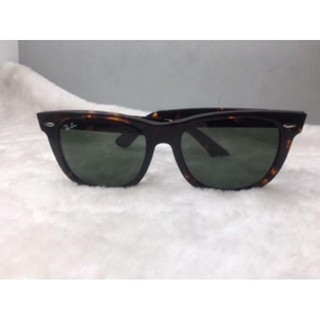 Ray ban Wayfarer xiên