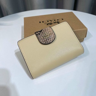 Ví C0ach ngắn Medium Corner Zip Wallet siêu cưng