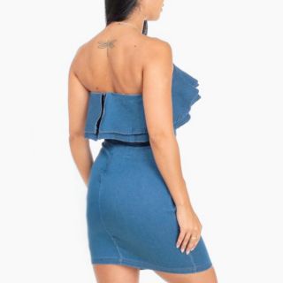 Váy denim body trễ vai mặc được nhiều kiểu