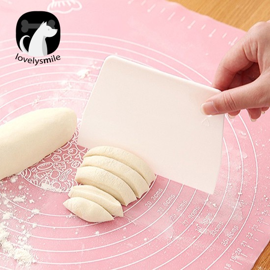 L ~✔ Dụng Cụ Cắt Bột Làm Bánh Bằng Nhựa Tiện Dụng Cho Nhà Bếp
