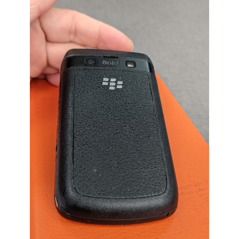 Điện thoại cũ Blackberry Bold 9700