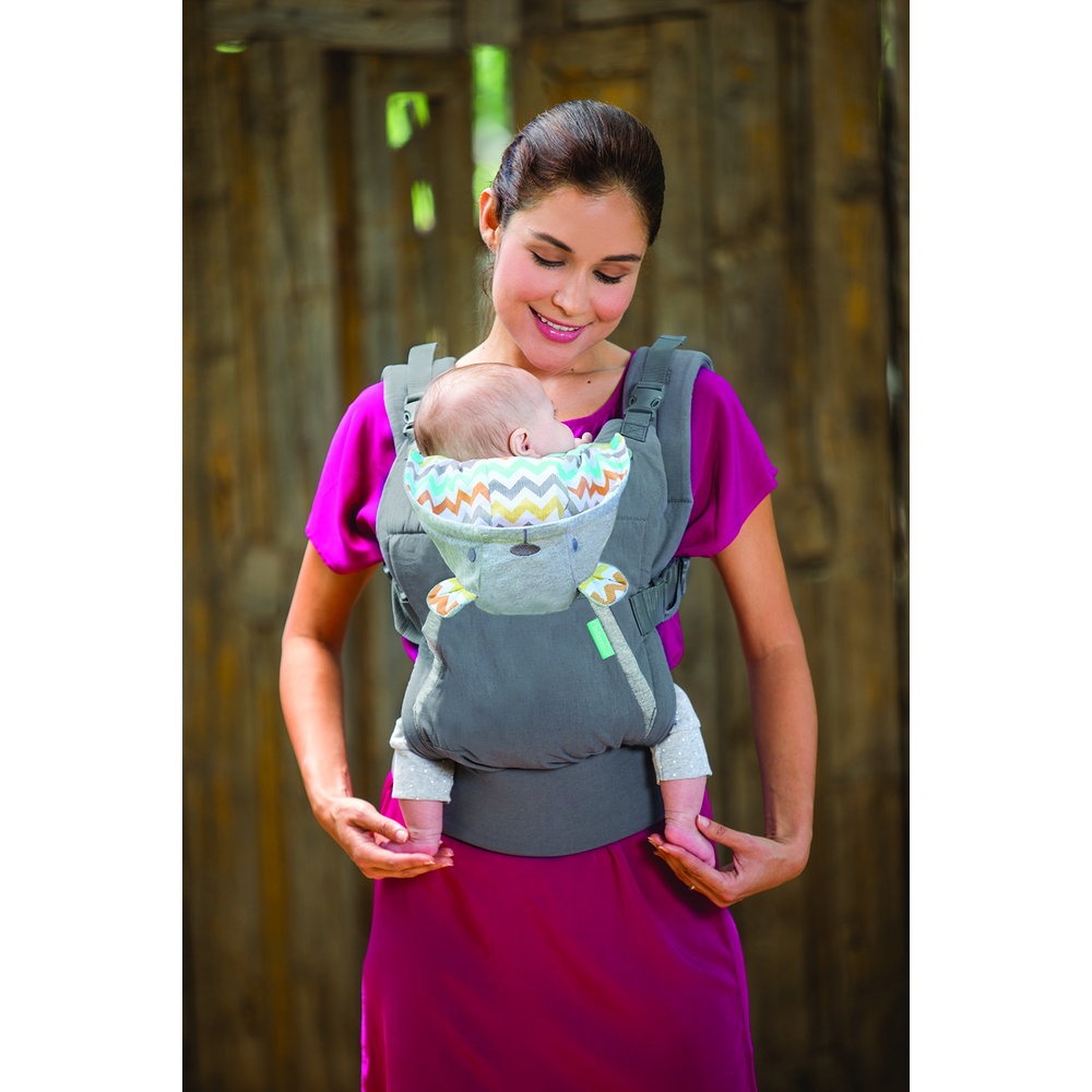 Địu Trợ Lực Kèm Mũ Cho Bé Infantino - Cuddle Up Ergonomic Hoodie Carrier