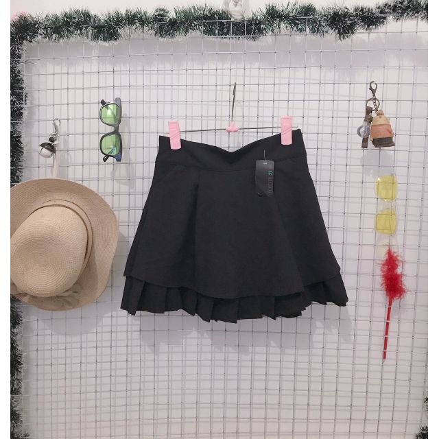 Chân váy tầng xếp li nhỏ
