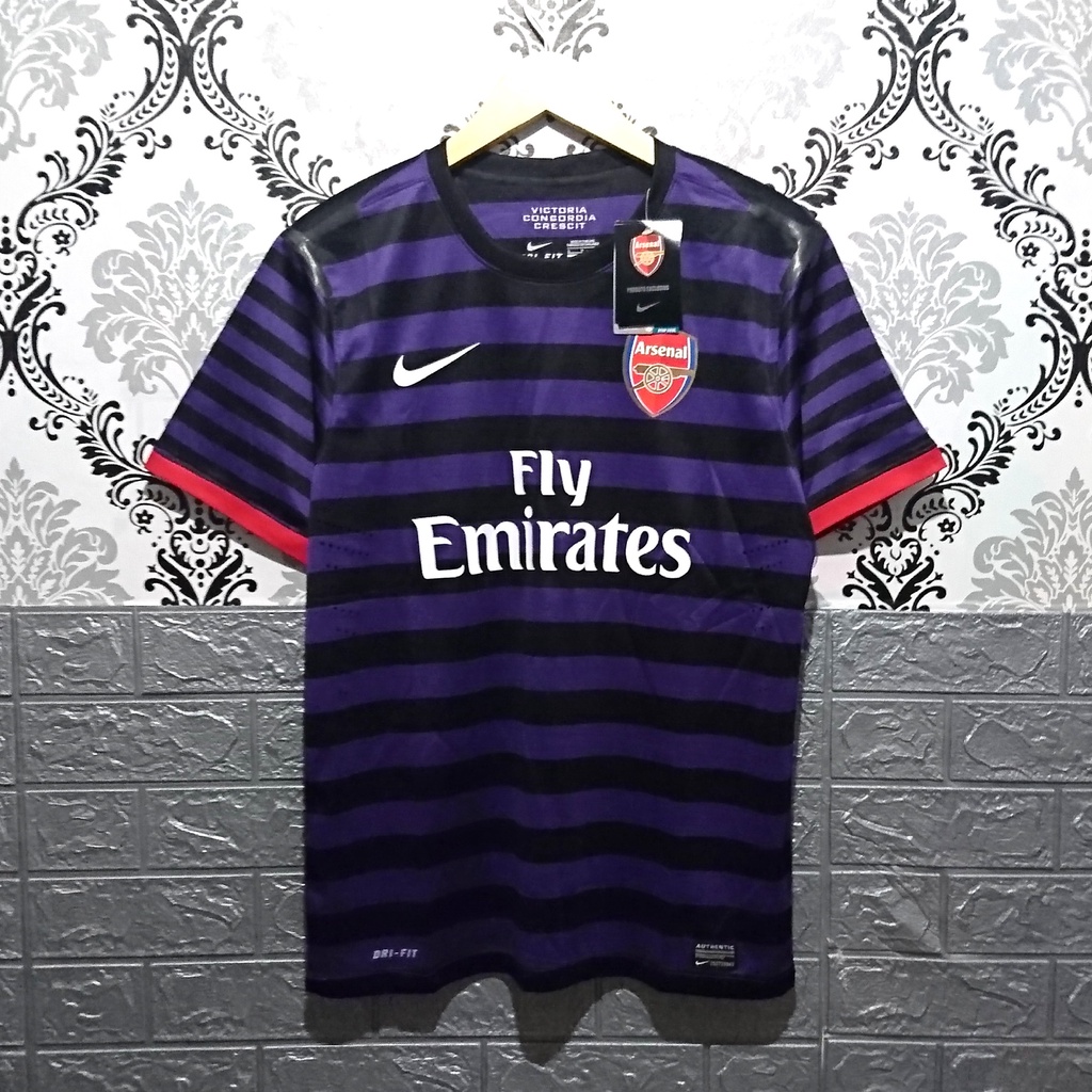 Áo Bóng Đá Arsenal Màu Tím Phong Cách Retro 2012 / 2013