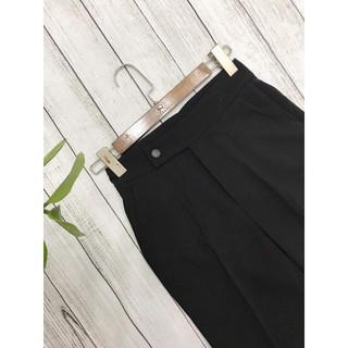Quần baggy cúc bấm gấu lệch