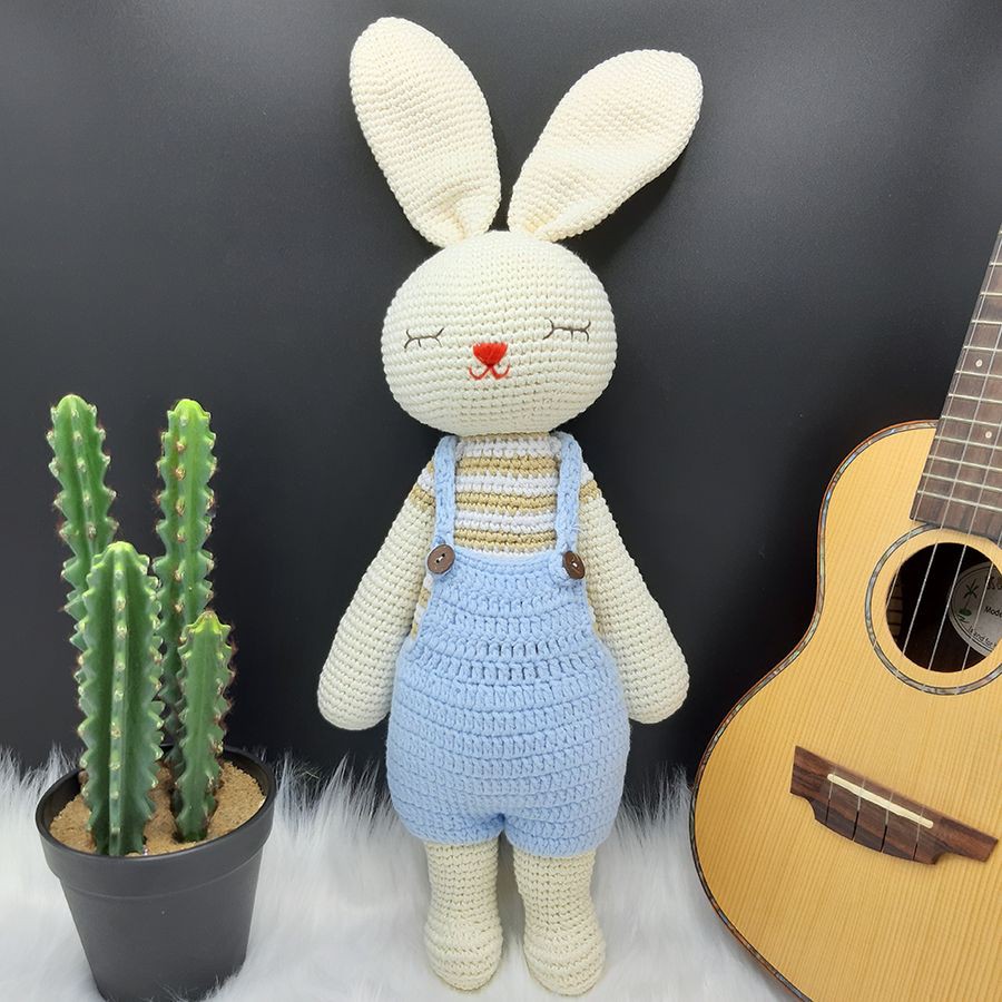 Gấu bông móc len Amigurumi cao cấp Amiu Việt Nam - Thỏ Lala quần yếm, đồ chơi nhồi bông handmade dễ thương - SP000130