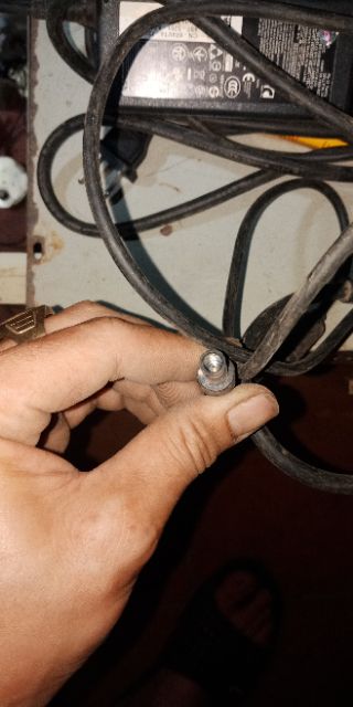 Sạc laptop Dell cũ.chân kim rỗng