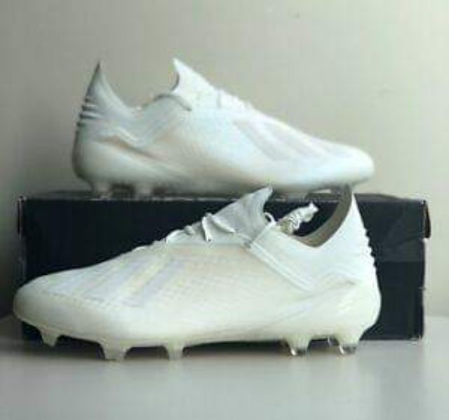 Giày Bóng Đá Sân Cỏ Tự Nhiên x18.1