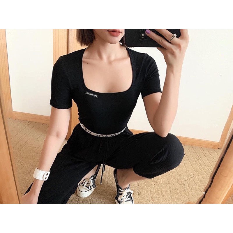 Áo Cổ Vuông Chữ | BigBuy360 - bigbuy360.vn