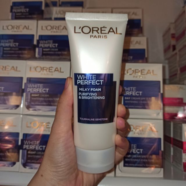 Sữa rửa mặt trắng mịn L'oreal | BigBuy360 - bigbuy360.vn