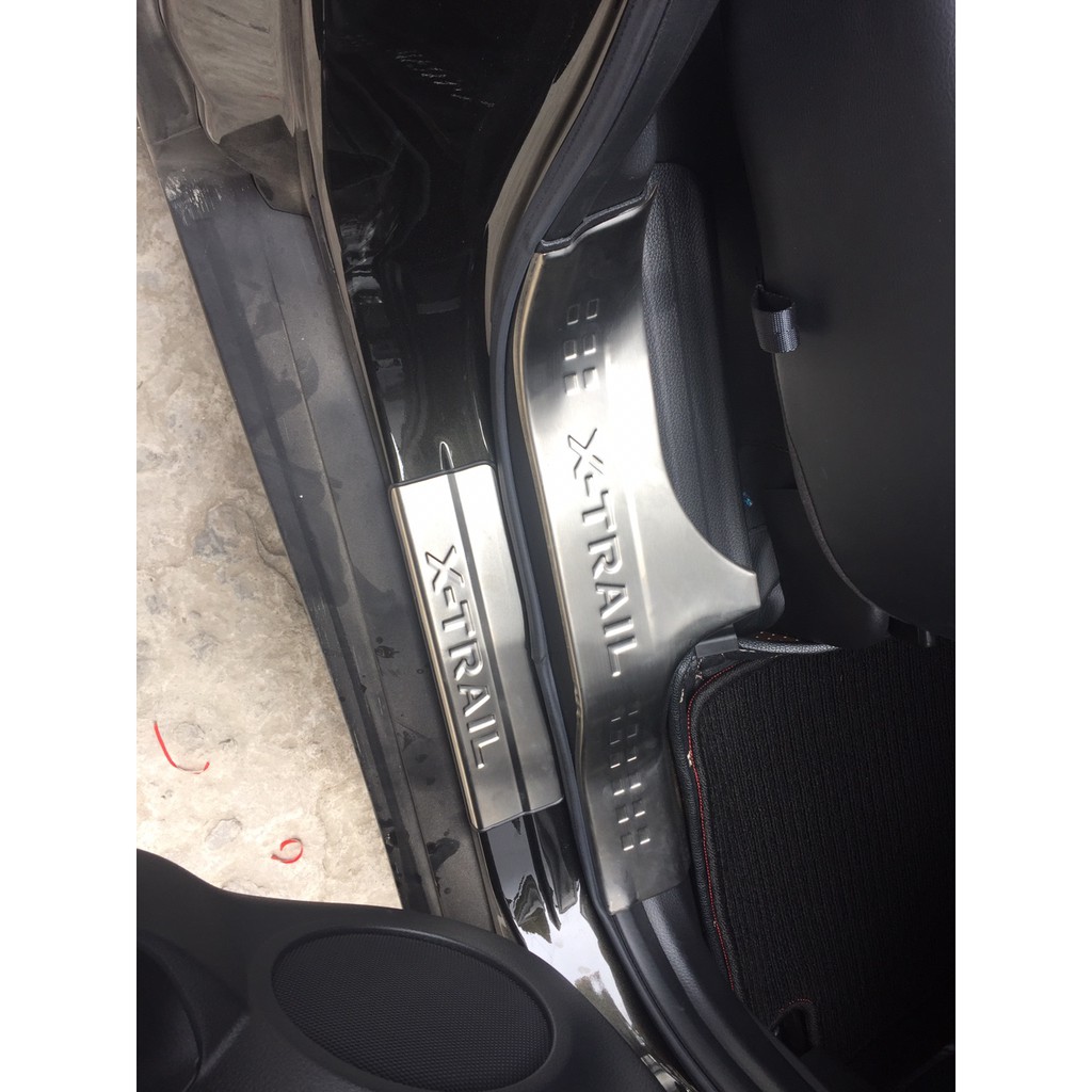 Ốp Bậc Cửa, Nẹp Bước Chân Xe Nissan Xtrail 2015-2019 mẫu Inox Cao cấp