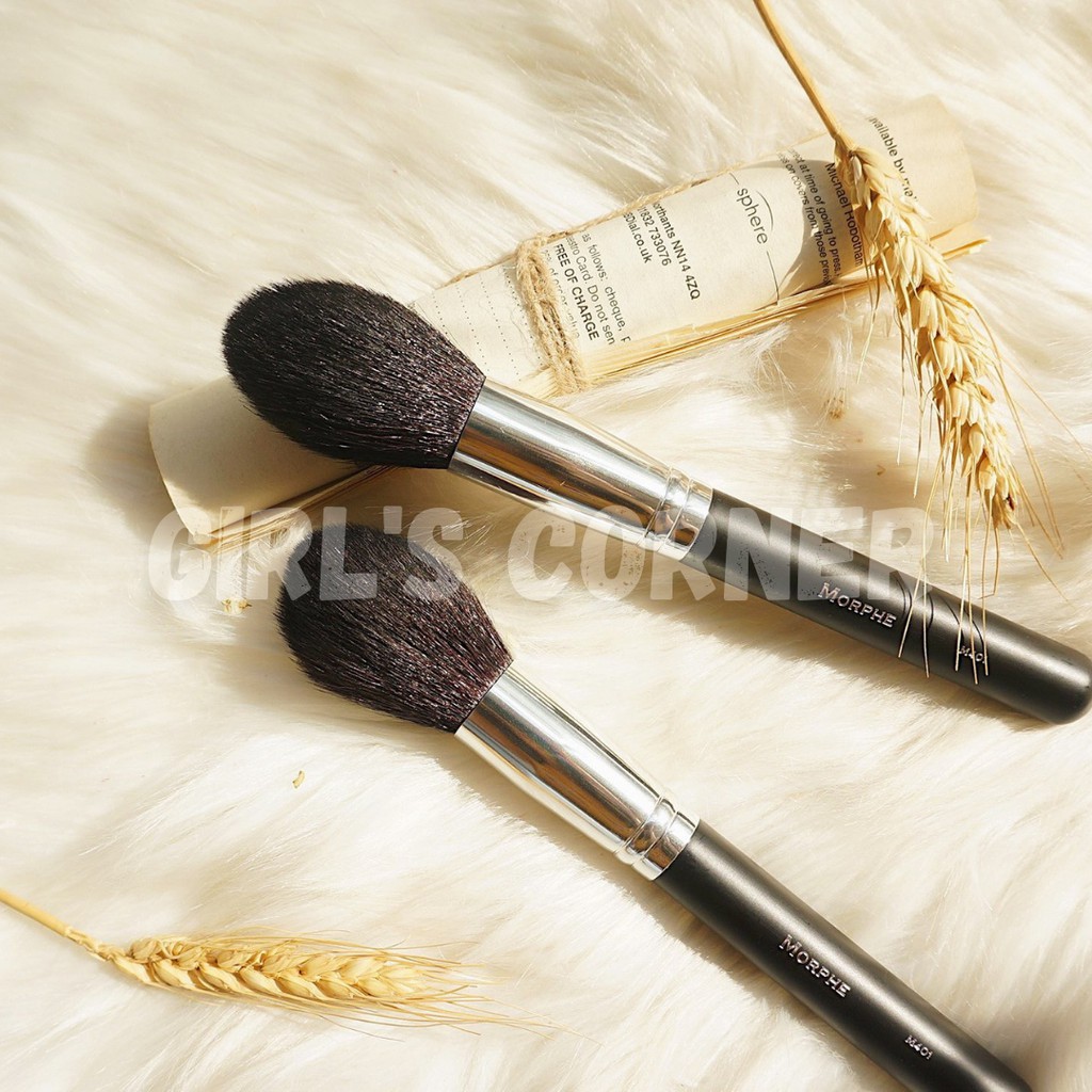 Cọ phủ phấn shape oval Morphe M401