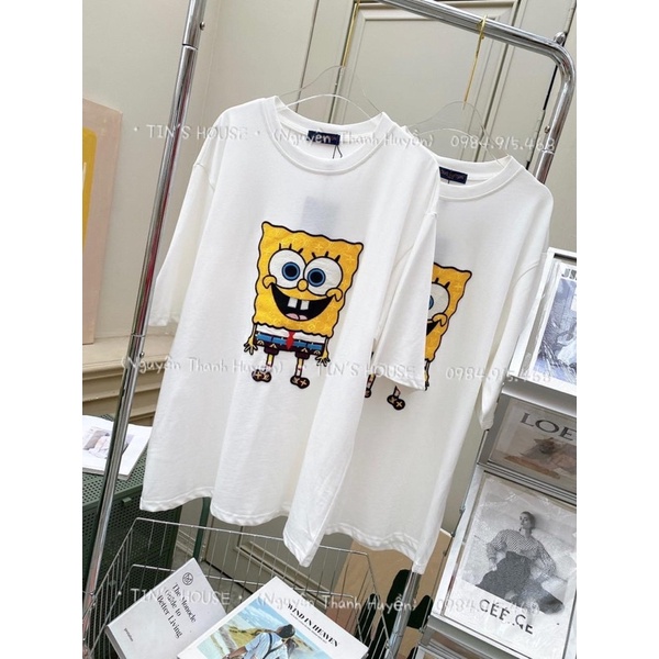 Áo phông mặt vuông và cô bé TT12