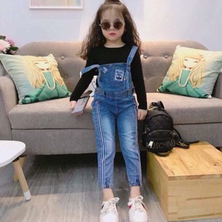 Yếm jean bé gái